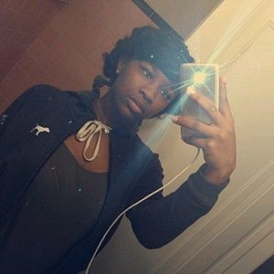 Meet your Posher, Dajah